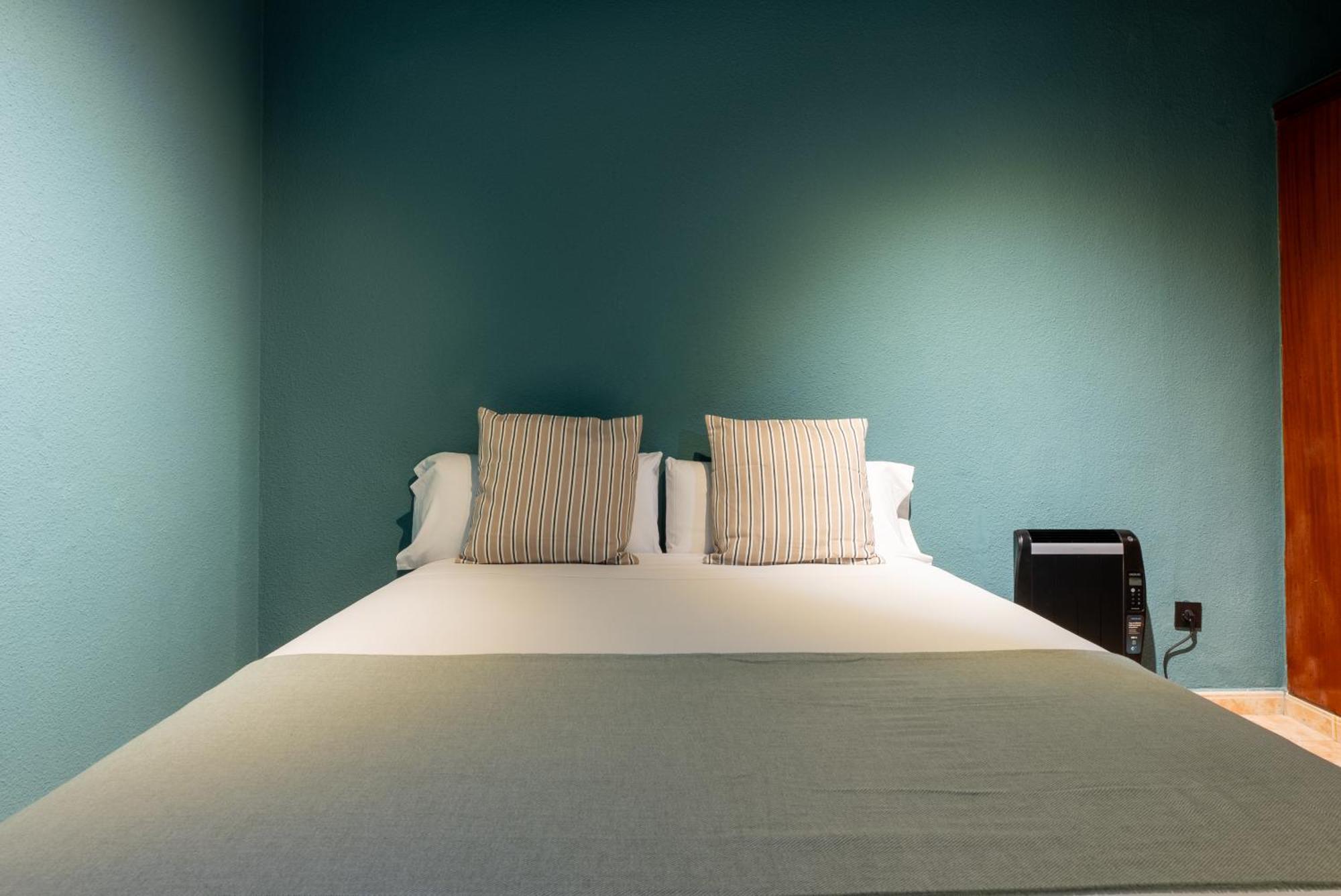Ideal Hostel Madrid — Photos 1